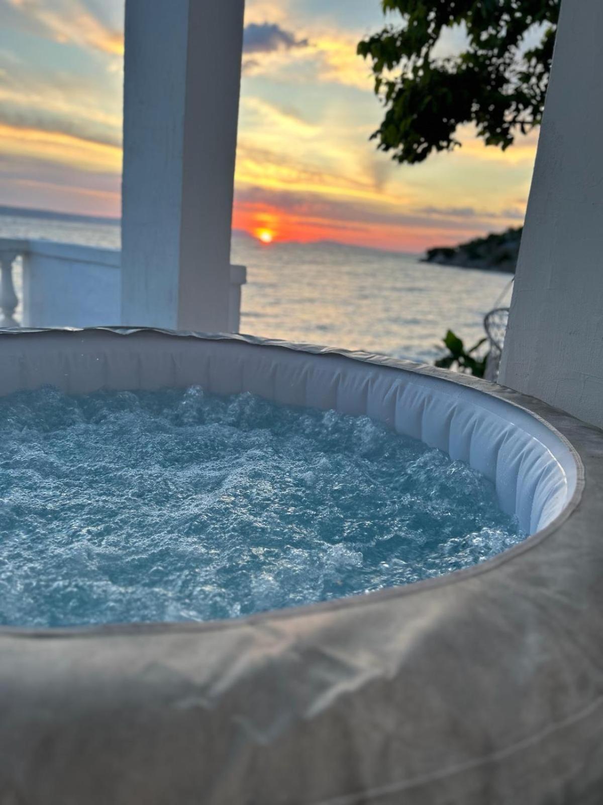 Ferienwohnung Kuca Za Odmor Seahouse Karlobag Exterior foto