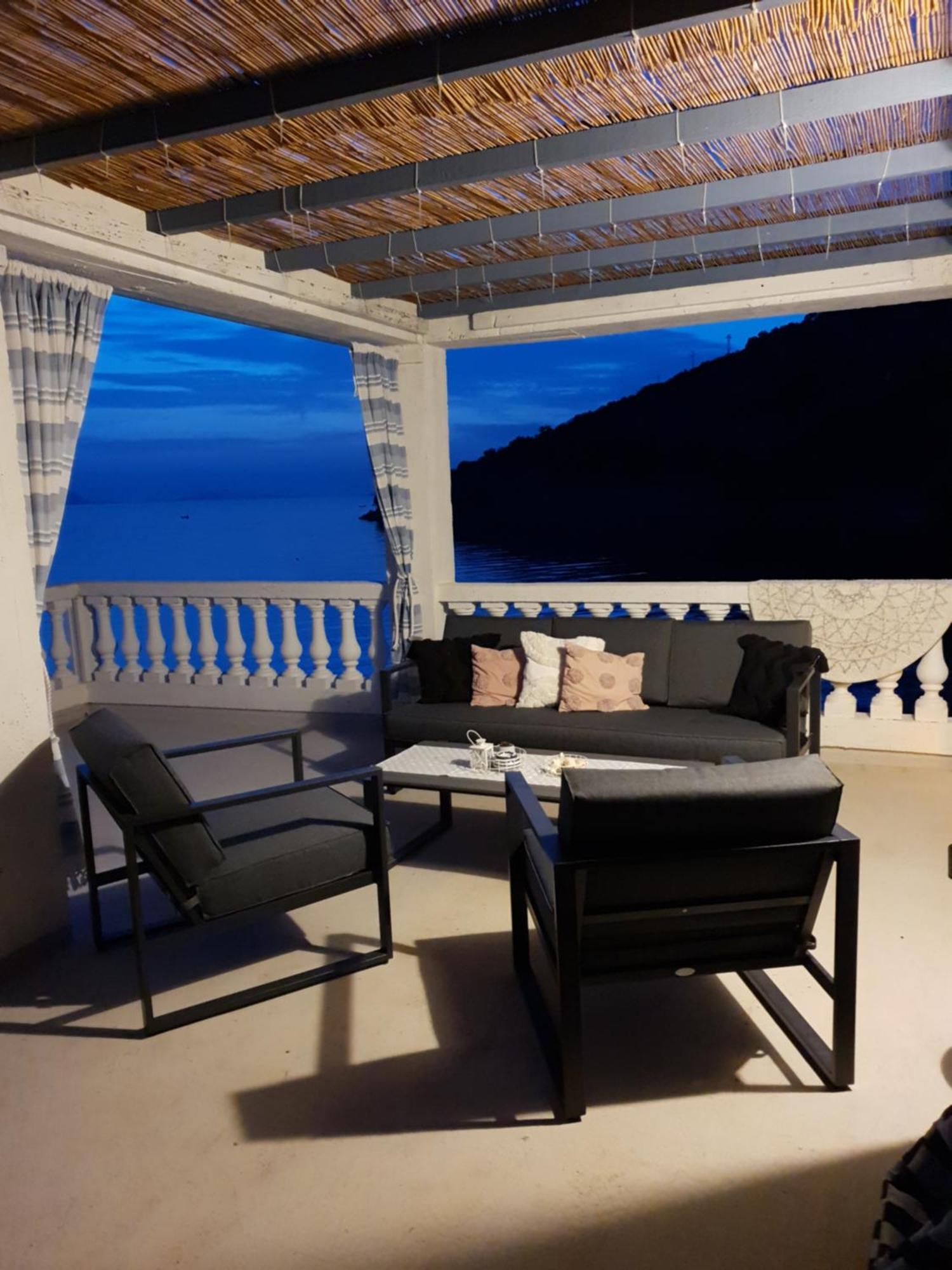 Ferienwohnung Kuca Za Odmor Seahouse Karlobag Exterior foto
